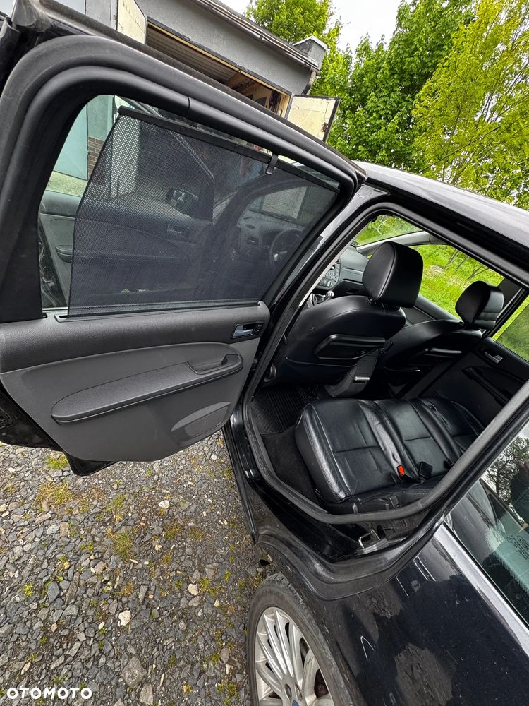 Ford Focus C-Max 1.8 Ghia - 11