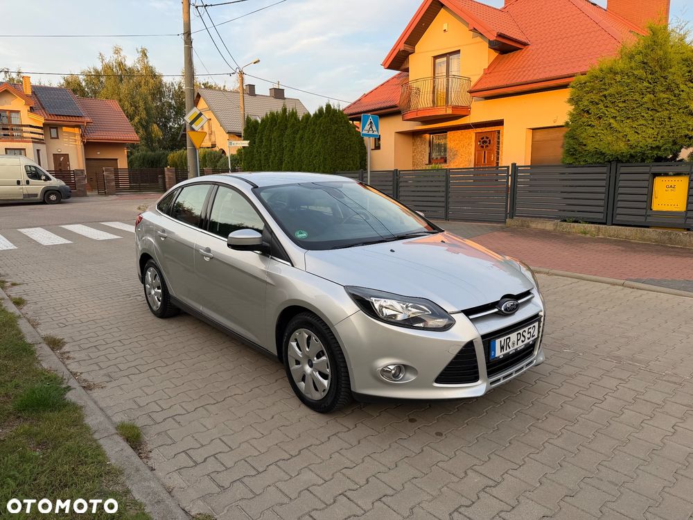 Ford Focus 1.6 Ti-VCT Titanium - 2