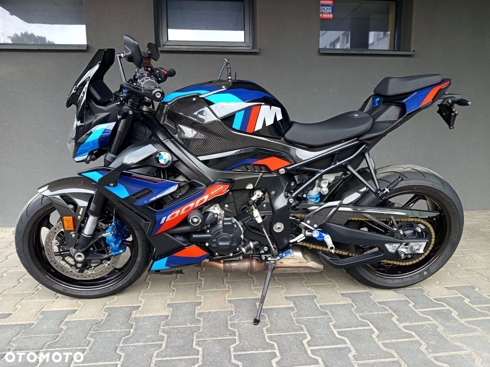 BMW S