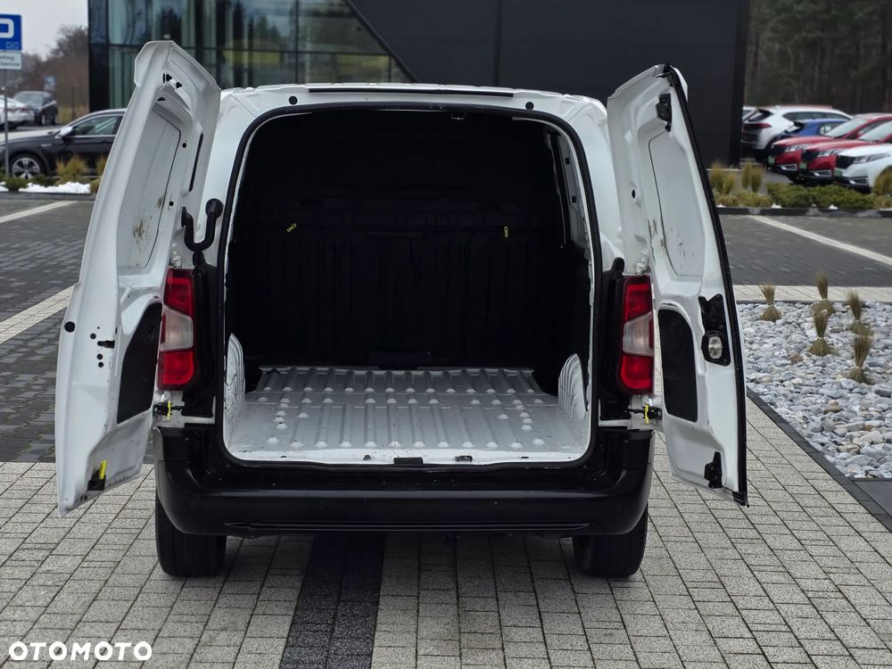 Toyota Proace City 2.0t 1.5 D-4d 100KM  3 OSOBOWA Furgon Blaszak BEZWYPADKOWA z Polskiego Salonu I Pierwszy i Jedyny Właściciel I Pełna Faktura Vat 23% - 7