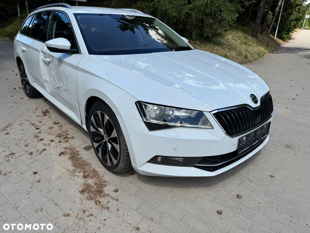 Skoda Superb 2.0 TDI 4x4 DSG Ambition - 4