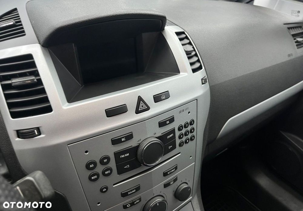 Opel Zafira - 28