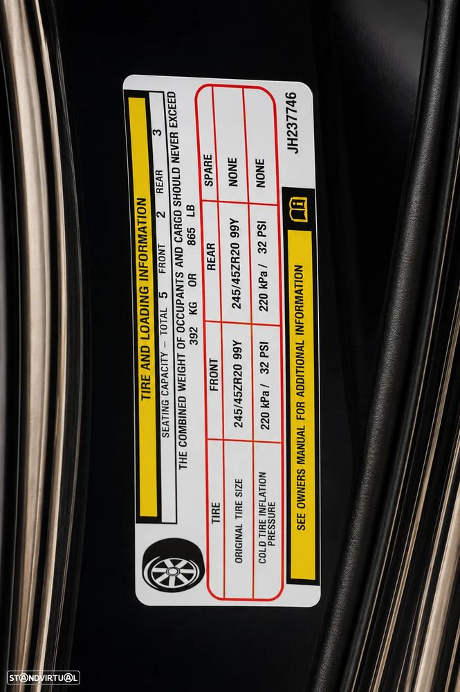 Dodge Challenger Auto SXT Plus - 19