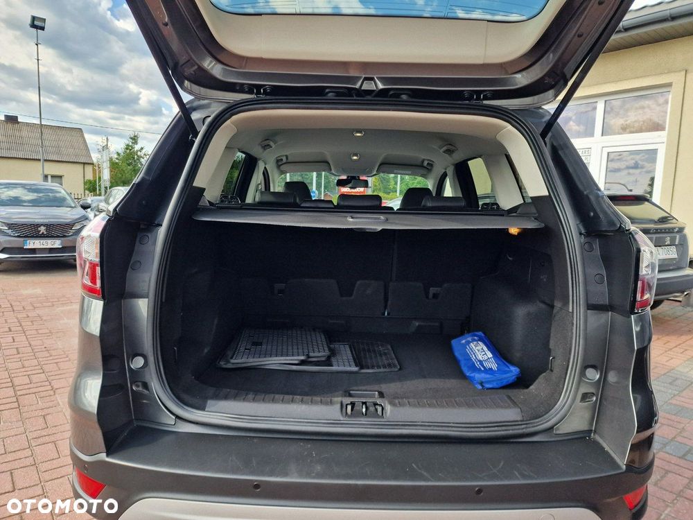 Ford Kuga 1.5 EcoBoost 2x4 Titanium - 22