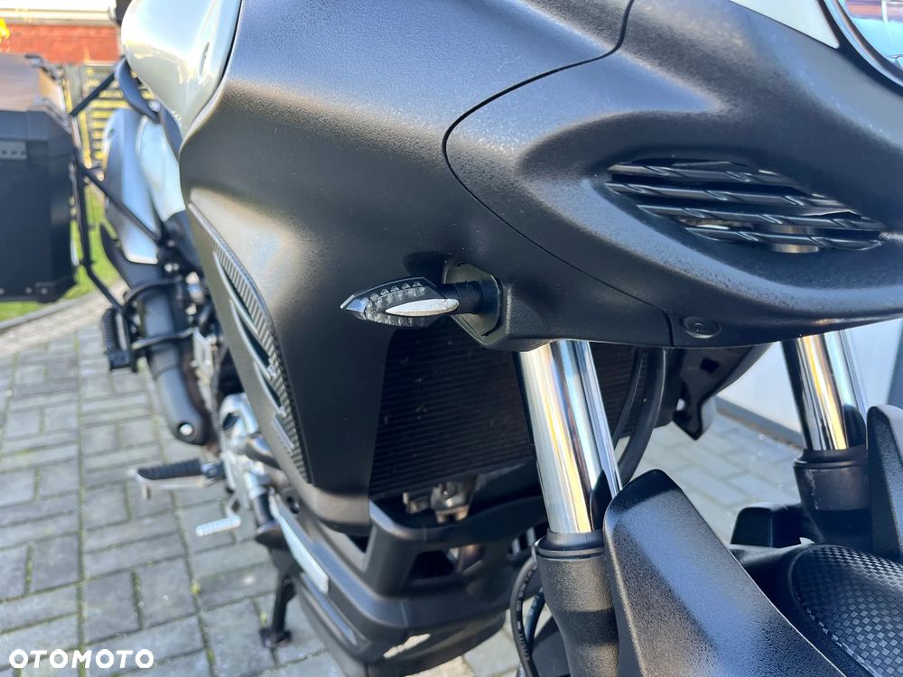 Suzuki V-STROM - 22
