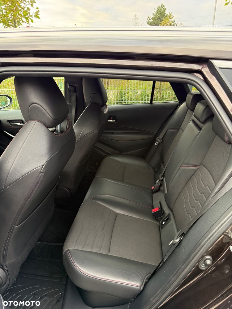 Toyota Corolla 1.8 Business Edition - 23