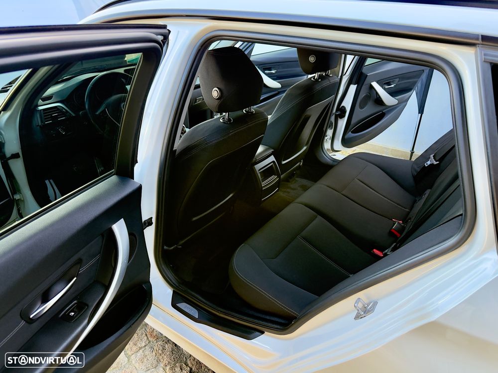 BMW 318 d Auto Pack M - 50