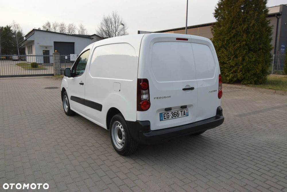 Peugeot PARTNER 1,6 HDI 3-OSOBOWY - 3