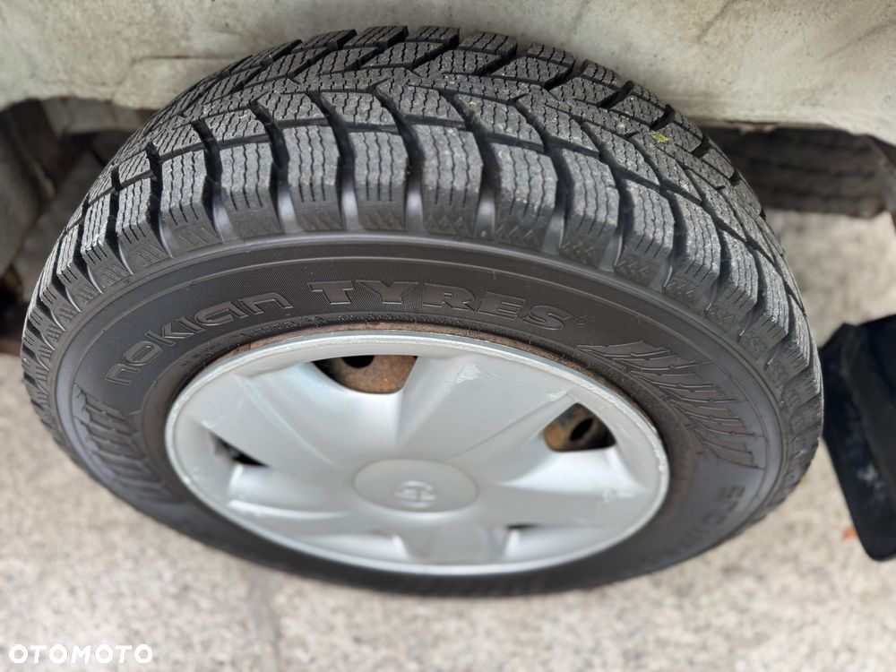 Toyota Hiace Standard - 18