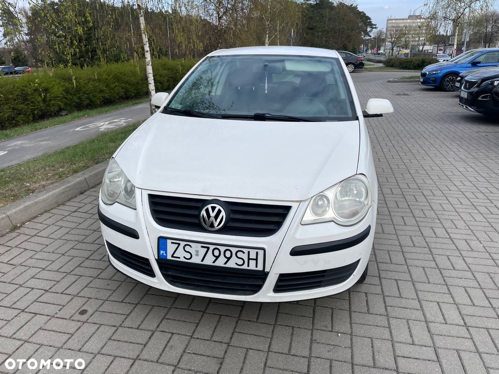 Volkswagen Polo - 2