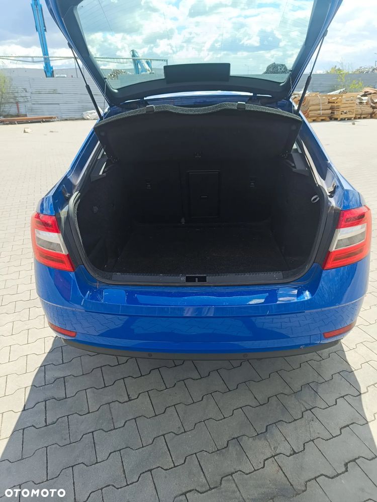 Skoda Octavia 1.6 TDI SCR Ambition - 6