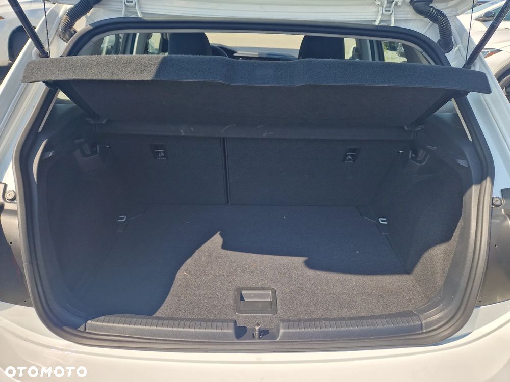 Volkswagen Polo 1.0 TSI Life DSG - 9