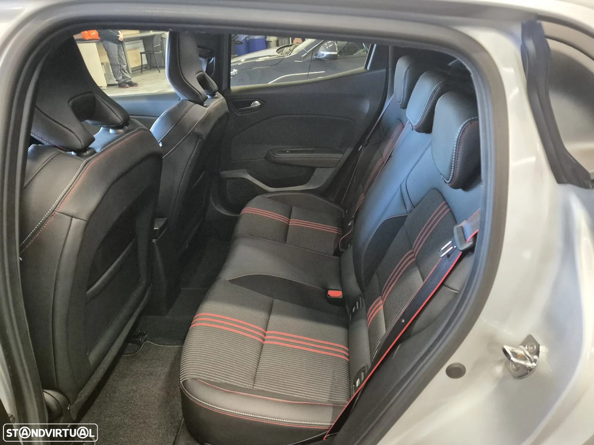 Renault Clio 1.0 TCe RS Line - 10
