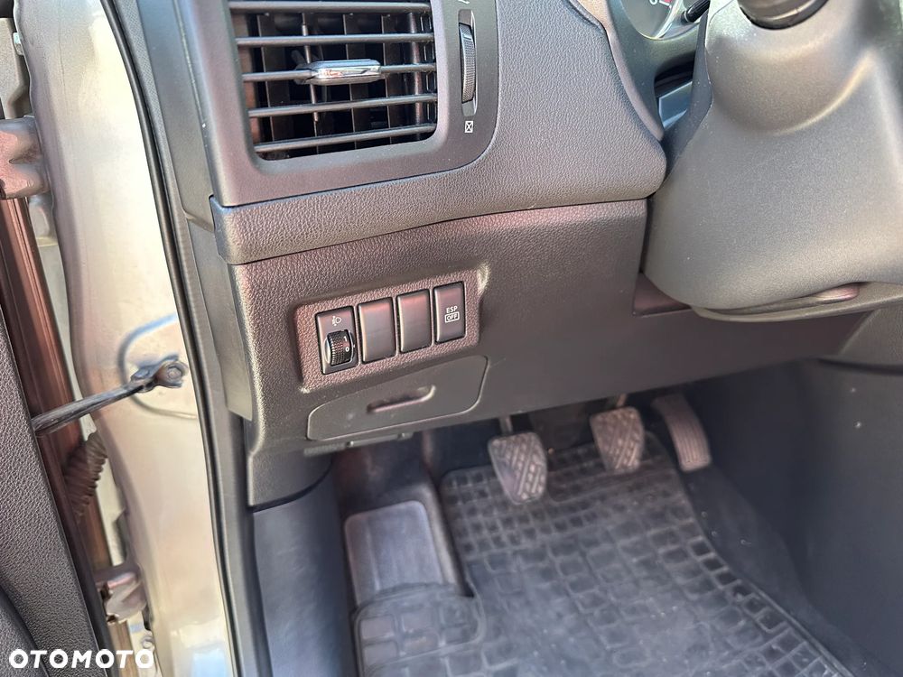 Nissan X-Trail - 16