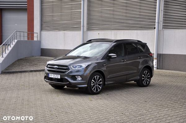 Ford Kuga 1.5 EcoBoost 2x4 ST-Line