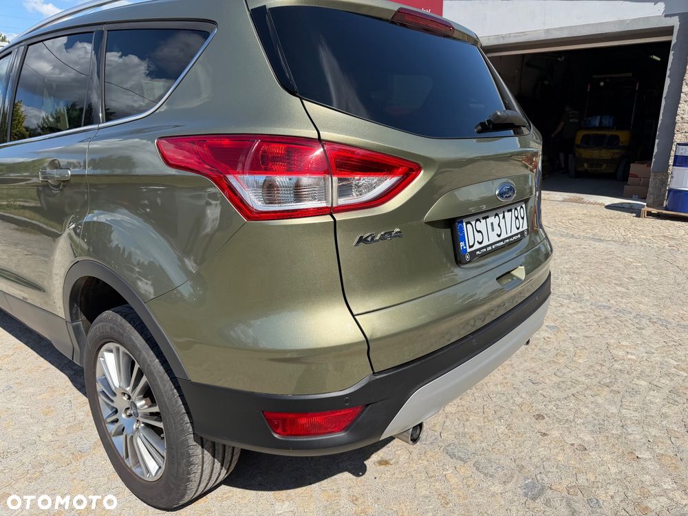 Ford Kuga 2.0 TDCi 2x4 Titanium - 11