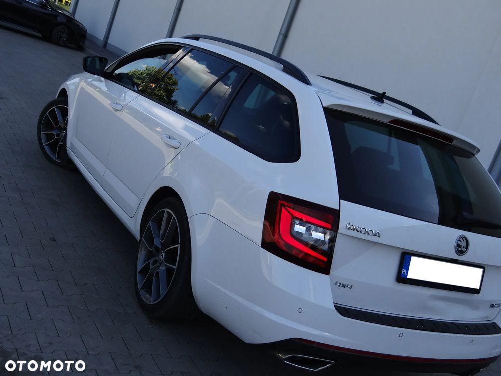Skoda Octavia 2.0 TDI (Green tec) 4x4 DSG RS - 21