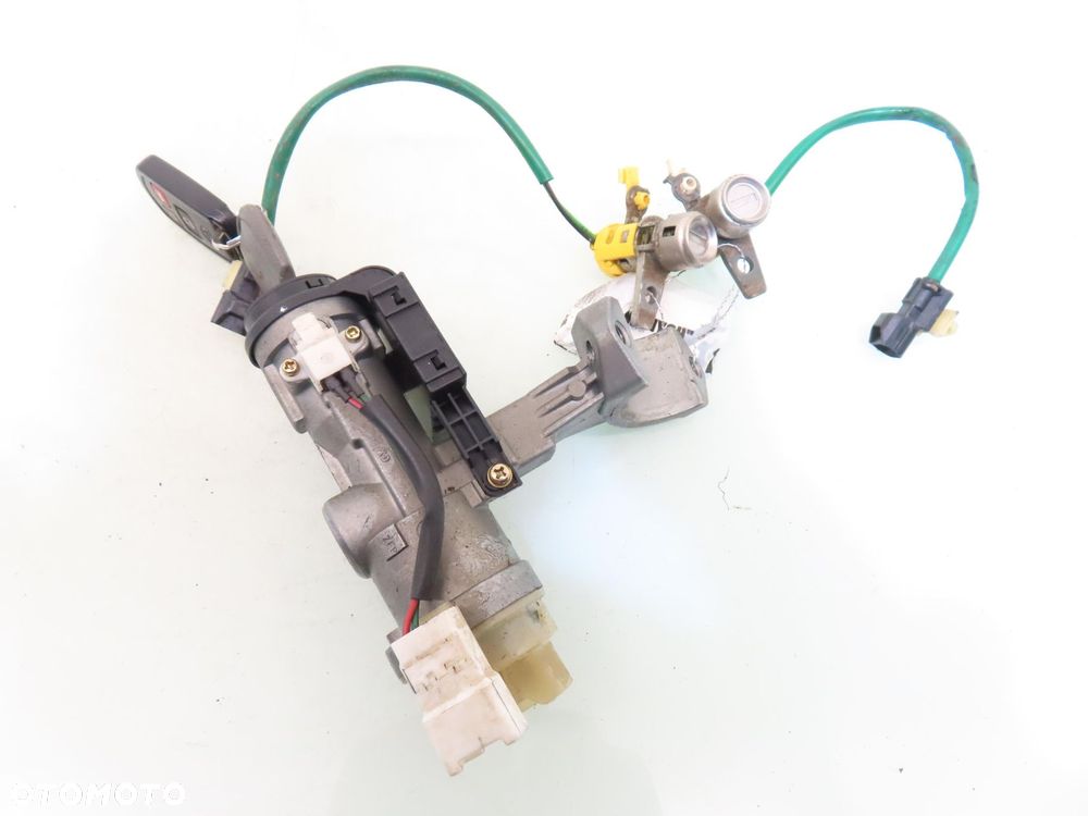 STACYJKA WKŁADKI KIA CERATO I (LD) 954202D000 - 7