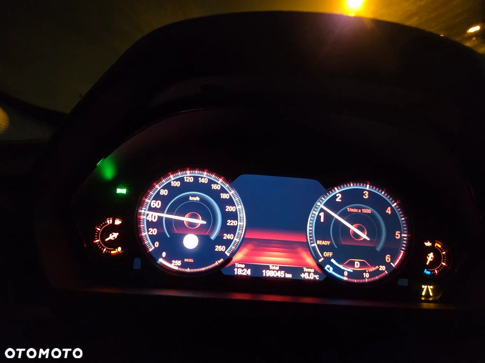 BMW Seria 3 320d Luxury Line - 15