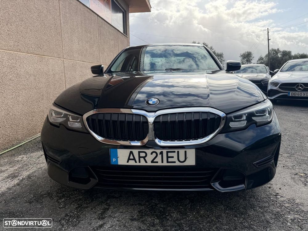 BMW 318 d Pack Desportivo M Auto - 6