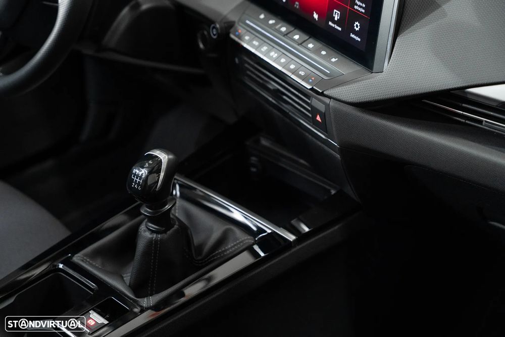 Opel Astra Sports Tourer 1.2 T Elegance - 22