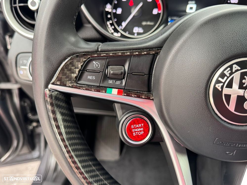 Alfa Romeo Giulia 2.2 Diesel AT8-Q4 Super - 44