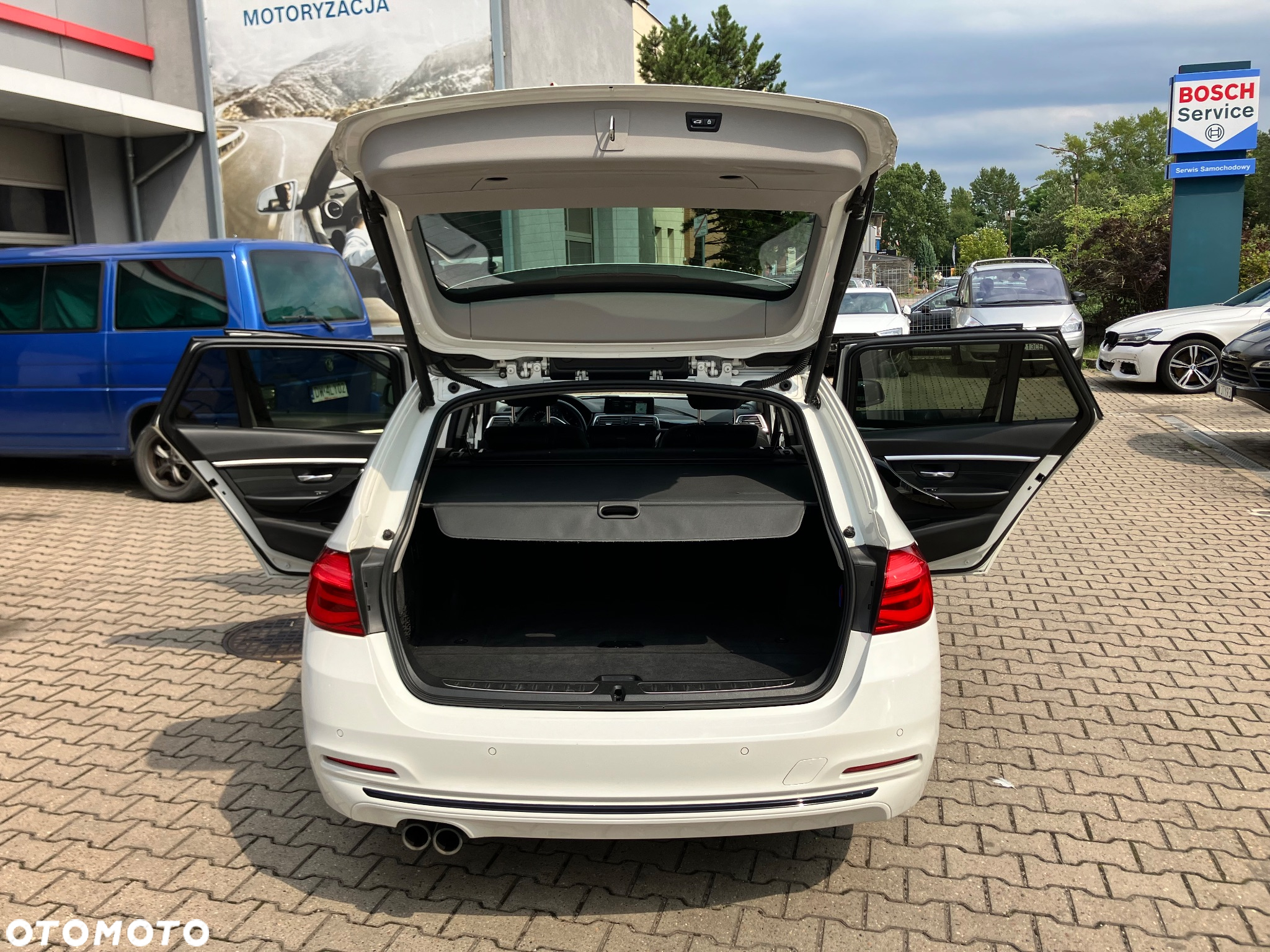 BMW Seria 3 320d Sport Line - 11
