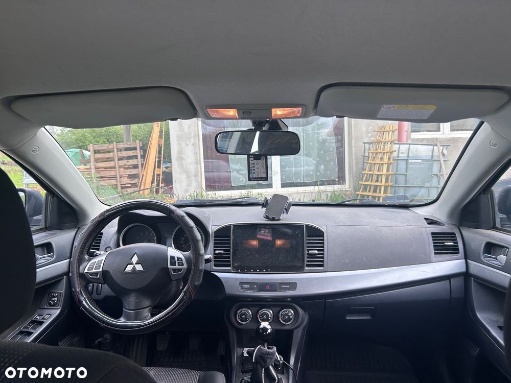 Mitsubishi Lancer 1.8 Invite - 5