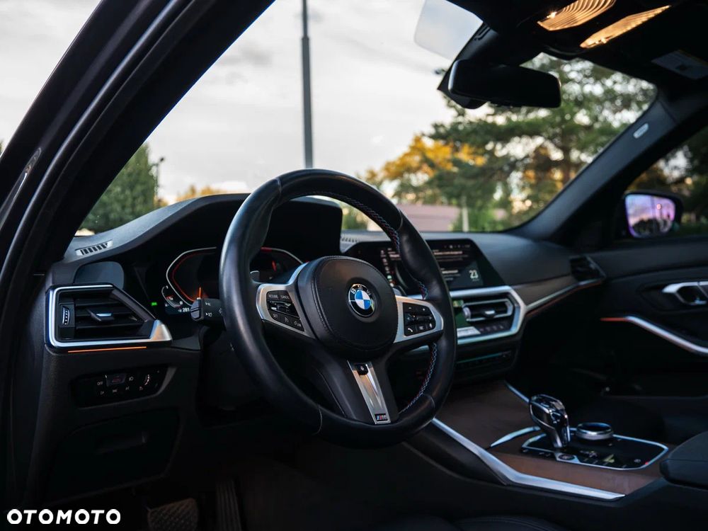 BMW Seria 3 - 16