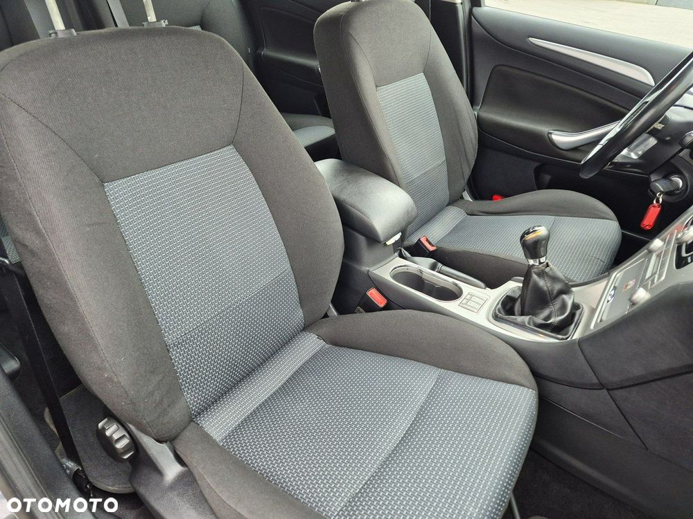 Ford Mondeo - 20