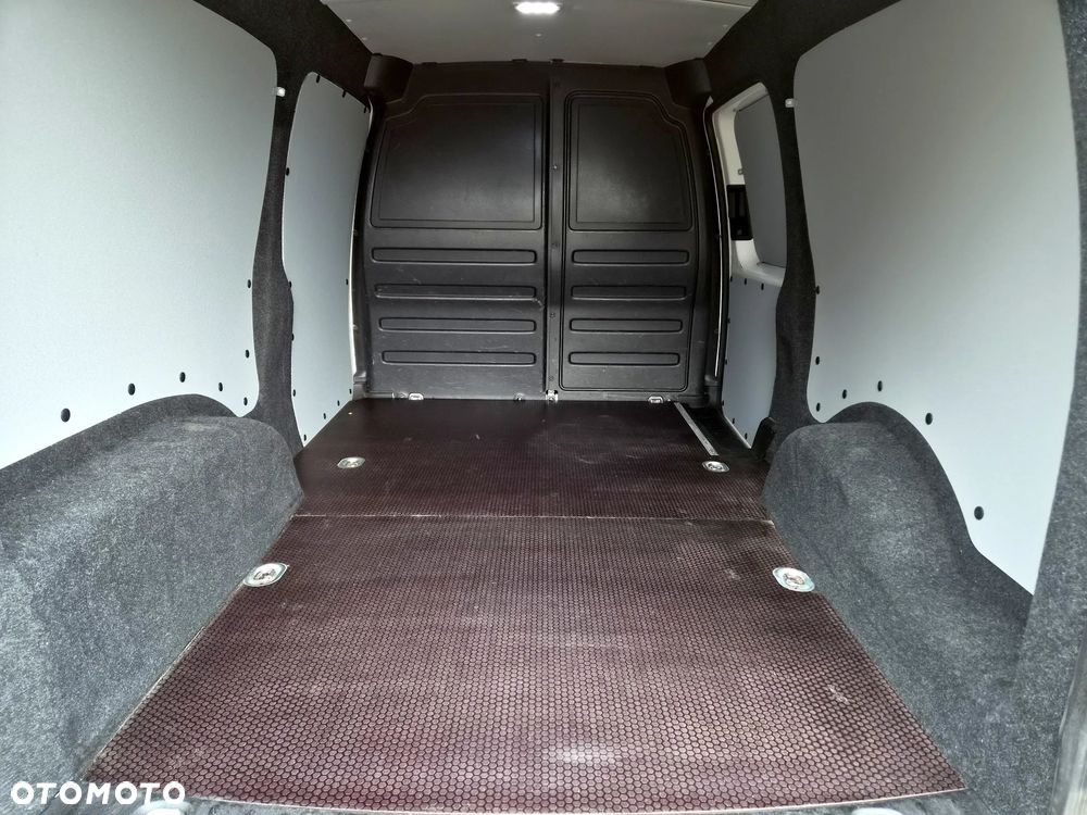 Volkswagen Caddy - 19