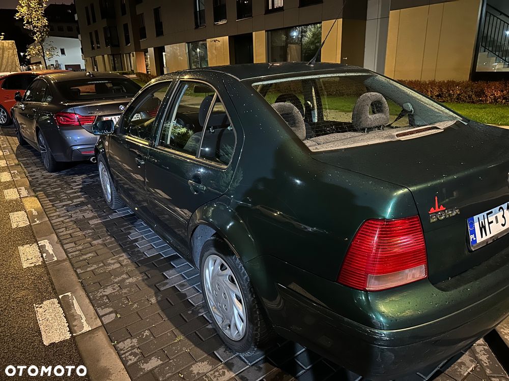 Volkswagen Bora 1.4 Basis - 4