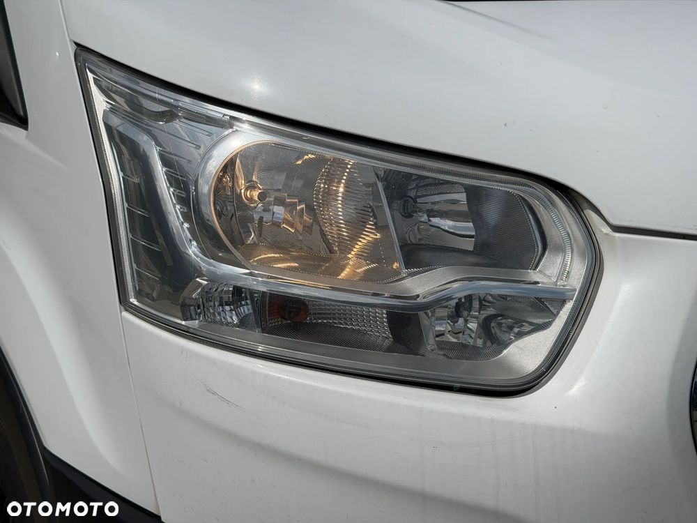 Ford Transit - 22