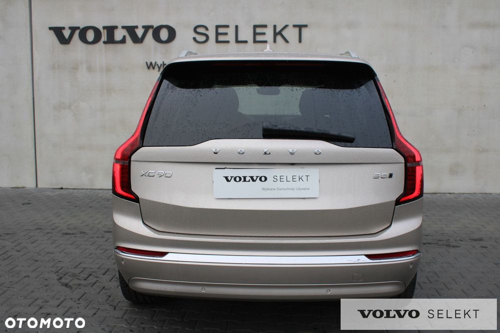 Volvo XC 90 - 7
