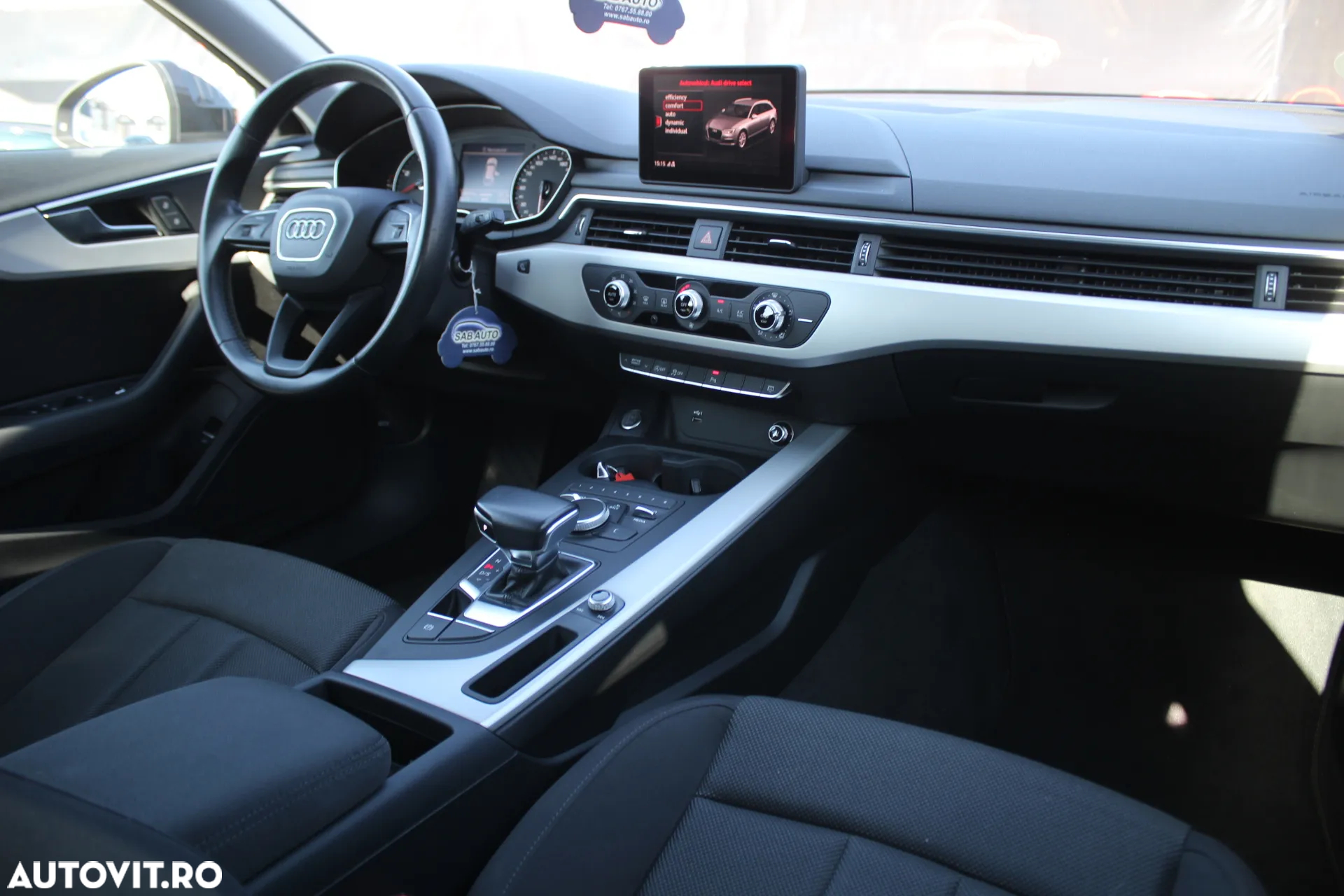 Audi A4 Avant 35 TDI S tronic design - 9