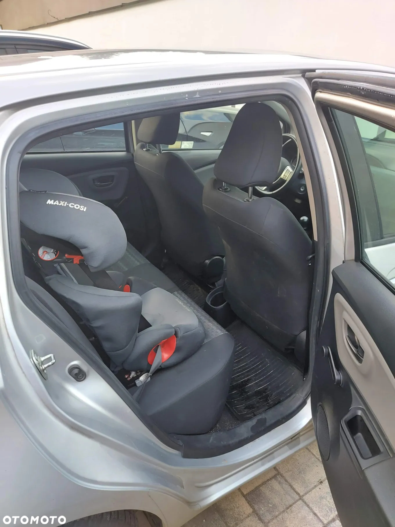 Toyota Yaris 1.33 Premium - 8