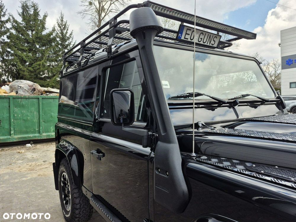 Land Rover Defender 2.2 TD4 E - 17