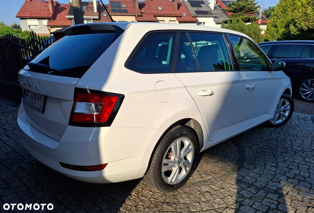 Skoda Fabia 1.0 TSI Ambition - 9