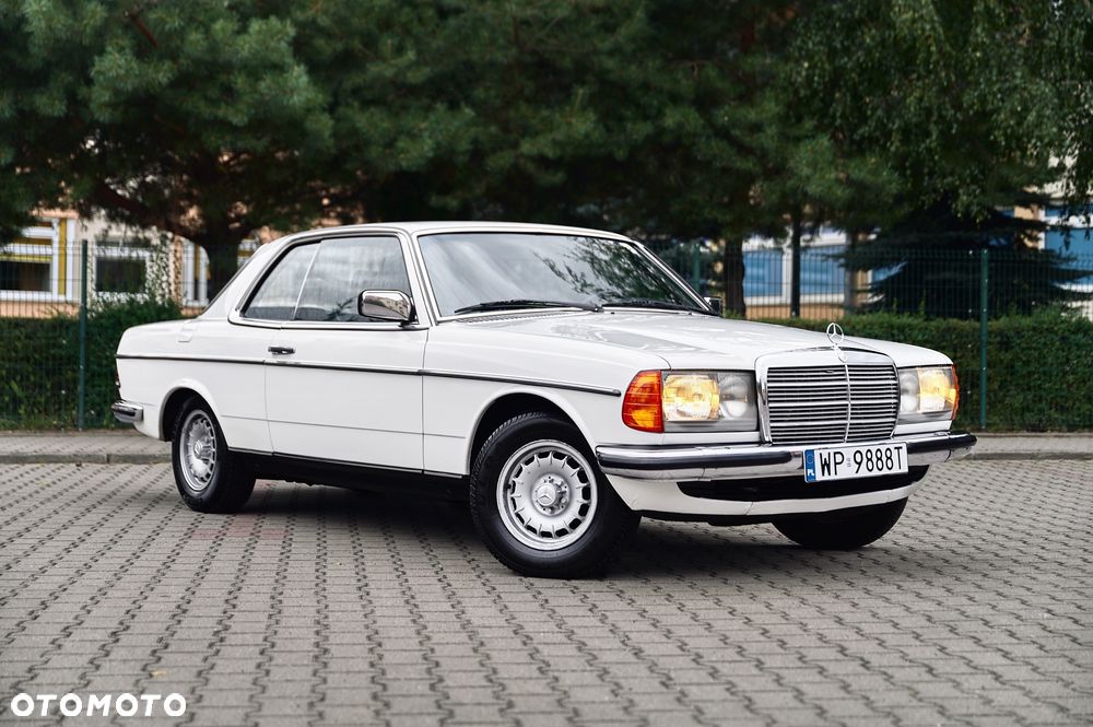 Mercedes-Benz W123 - 3