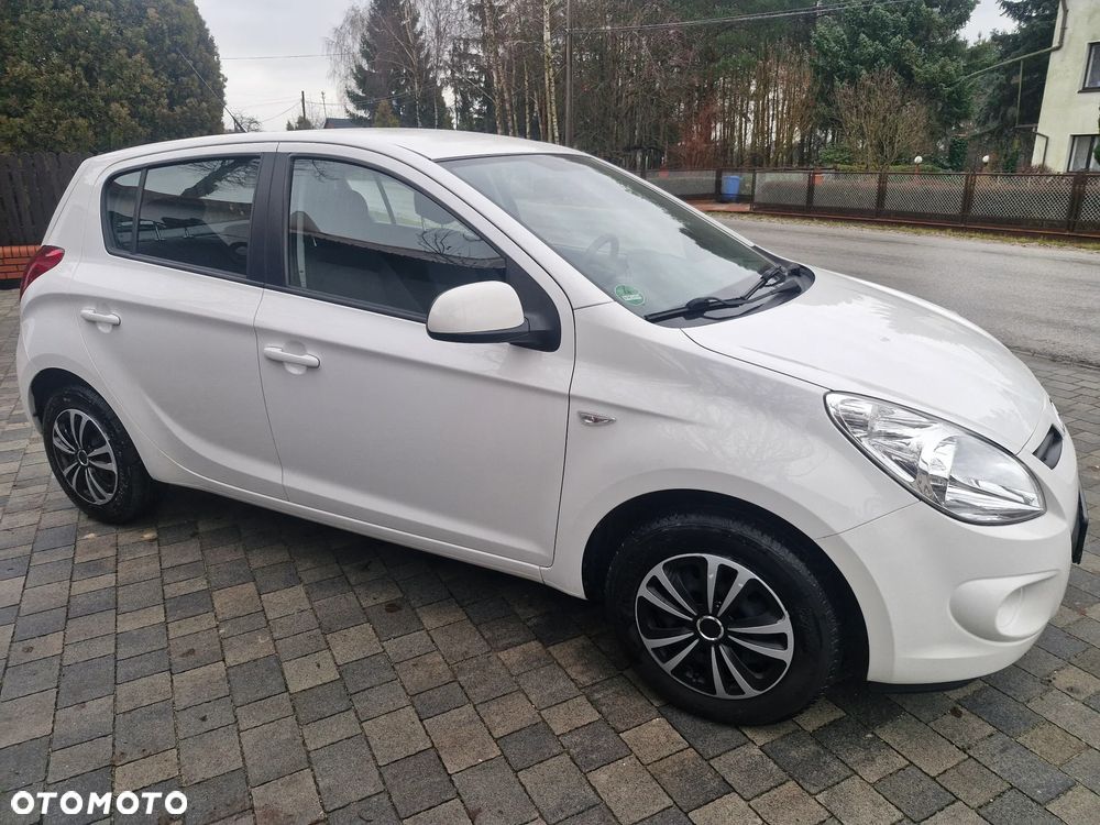 Hyundai i20 1.2 UEFA EURO 2012 Edition - 7