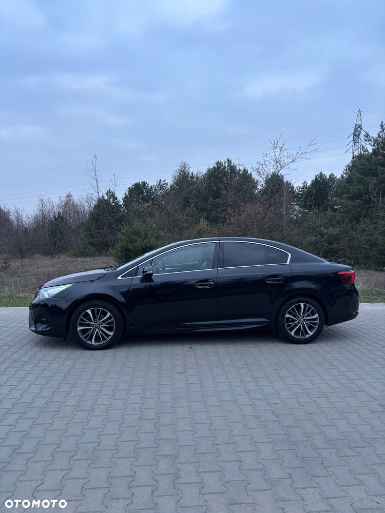 Toyota Avensis 2.0 Premium MS - 3