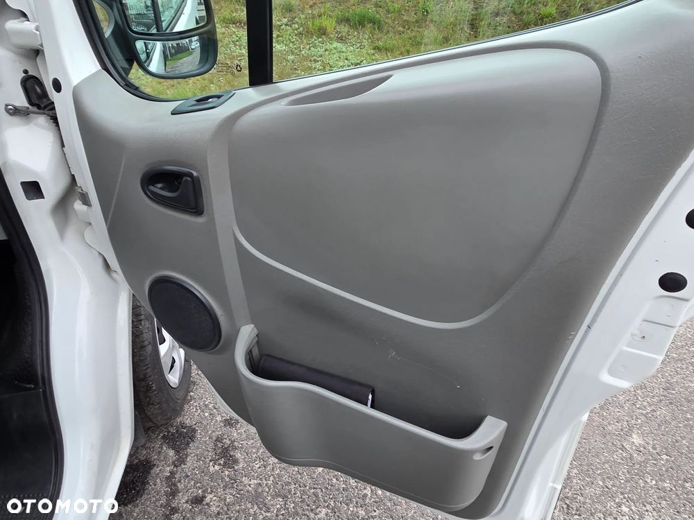 Renault Trafic - 29