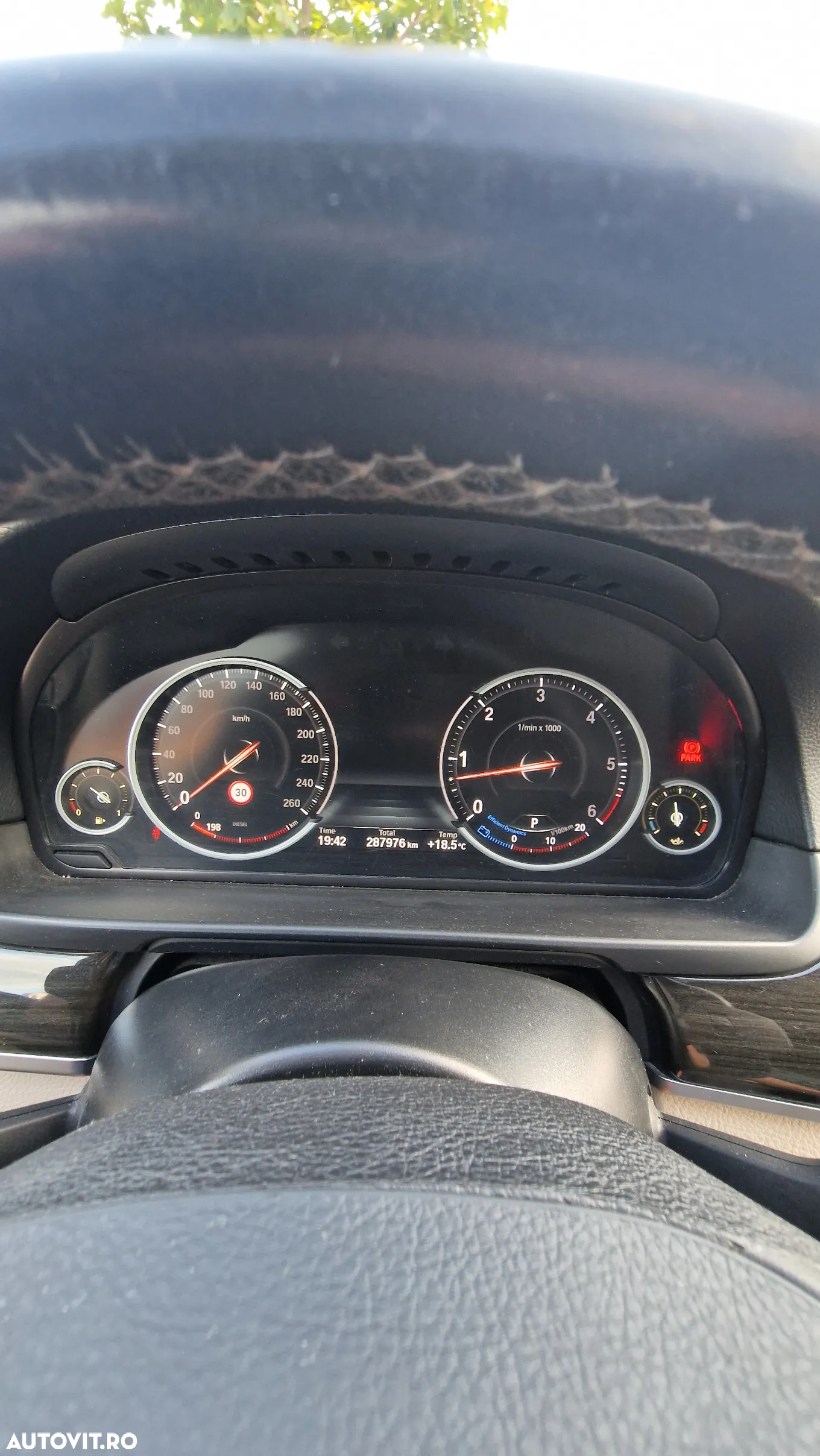 BMW Seria 5 530d xDrive - 15