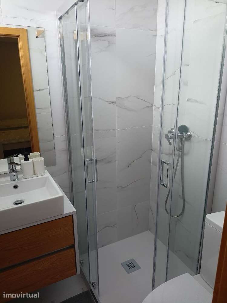Quarto Partilhado - U.Minho - Renovado, mobilado e equipado - Grande imagem: 4/10