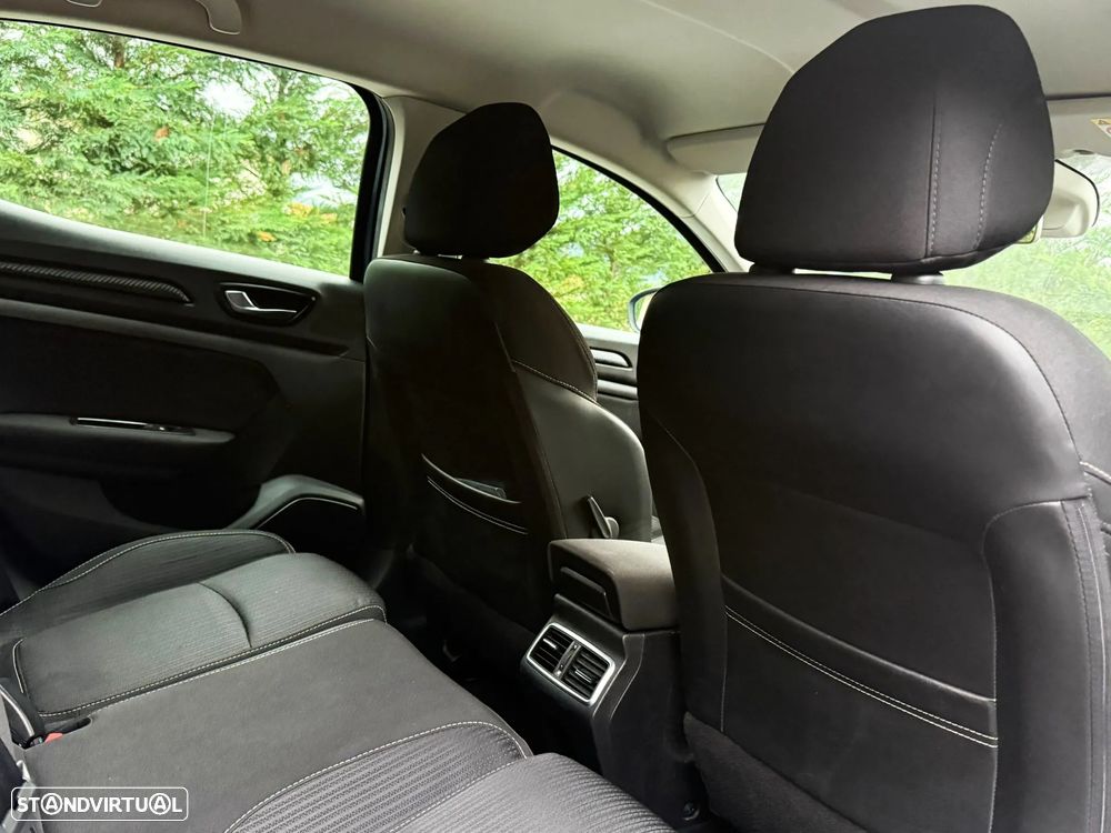 Renault Mégane 1.5 Blue dCi Zen - 20