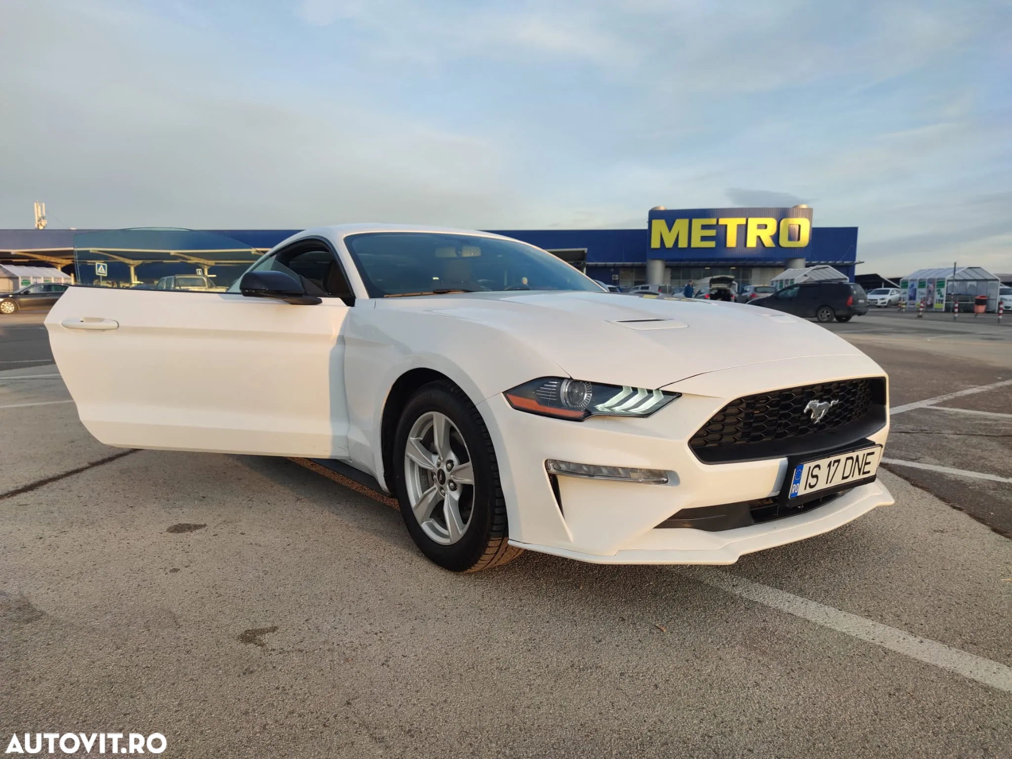 Ford Mustang 2.3 Eco Boost Aut. - 8