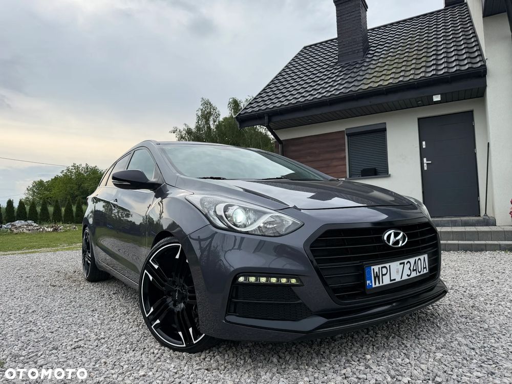 Hyundai i30 1.6 CRDi Premium - 1