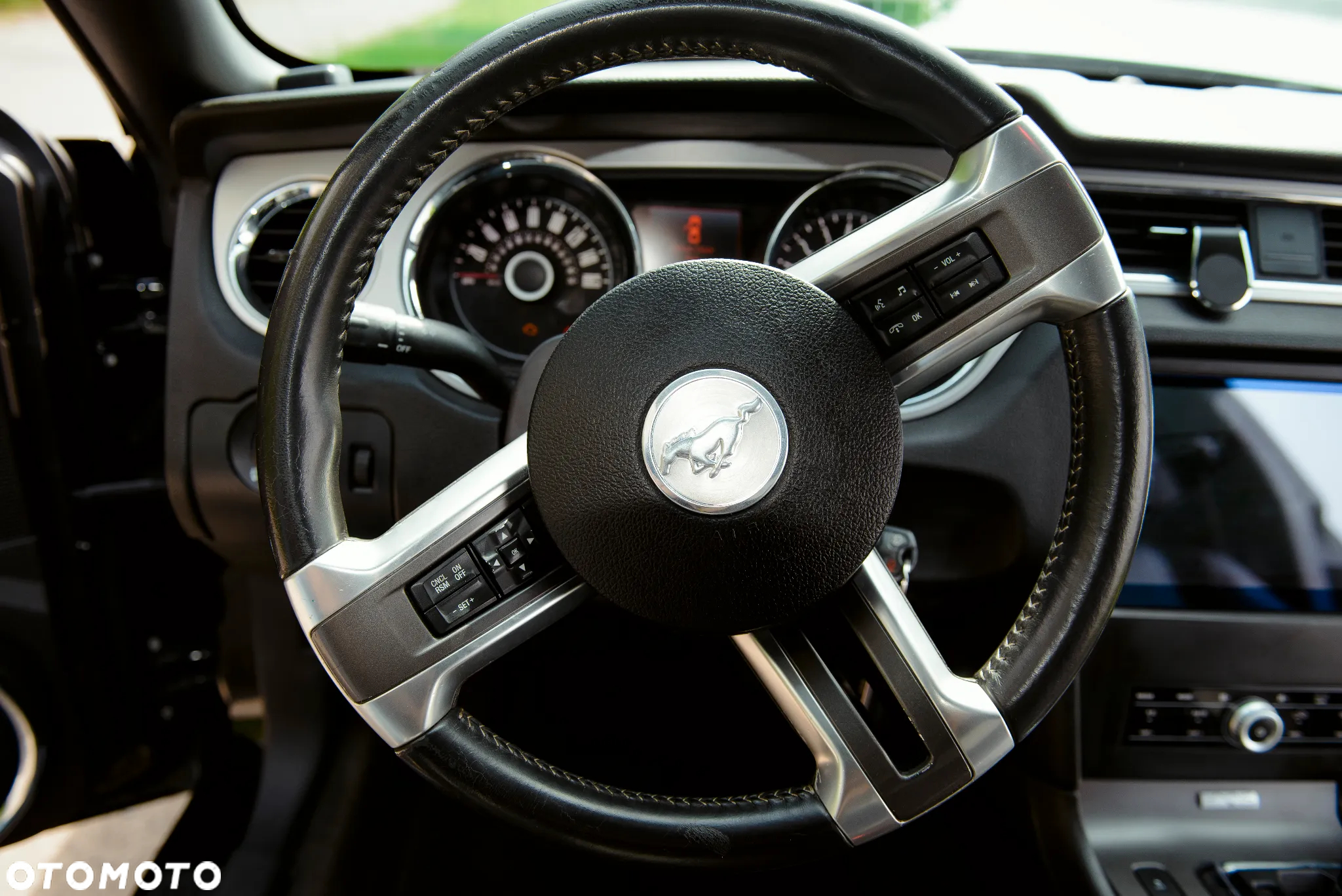 Ford Mustang 3.7 V6 Premium - 10