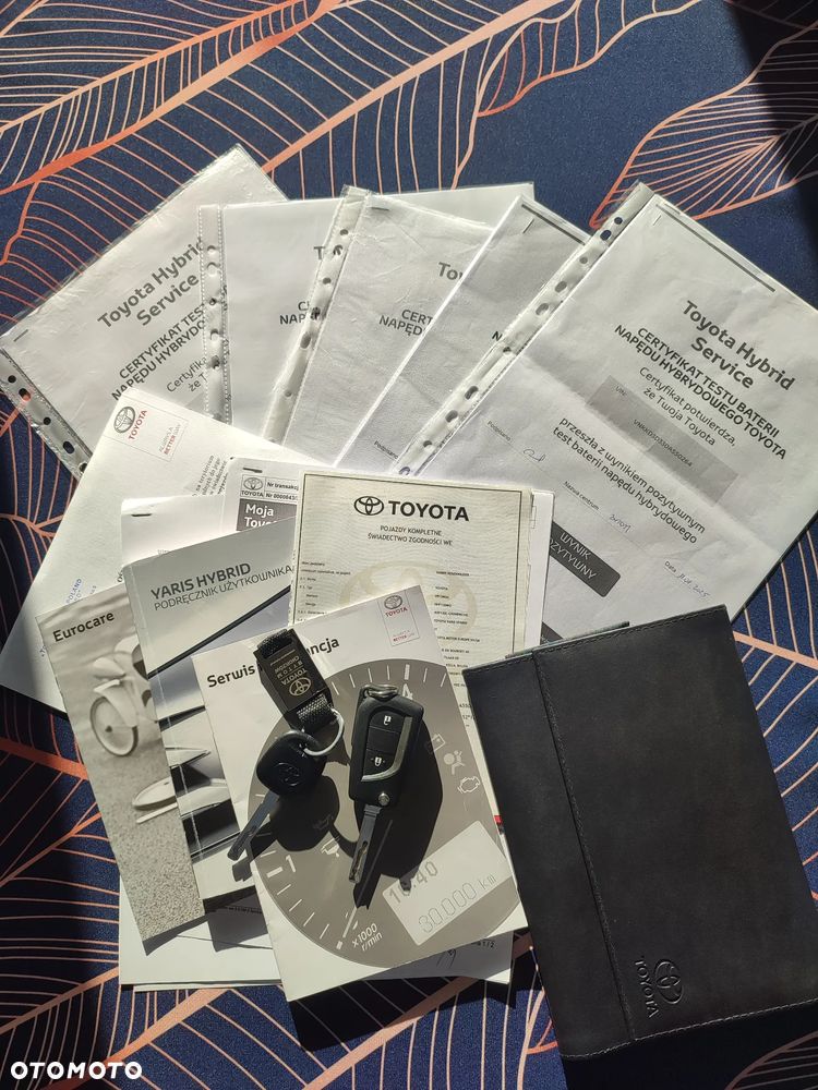 Toyota Yaris Hybrid 100 Active EU6 - 10