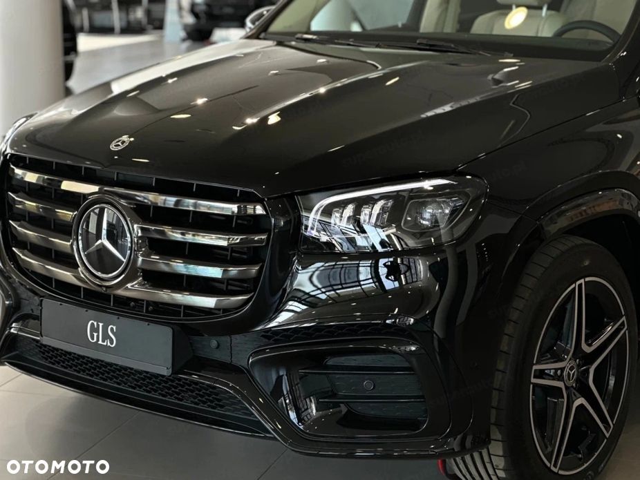 Mercedes-Benz GLS - 2